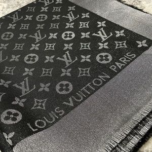 Louis Vuitton Black/Silver Shine Shawl
